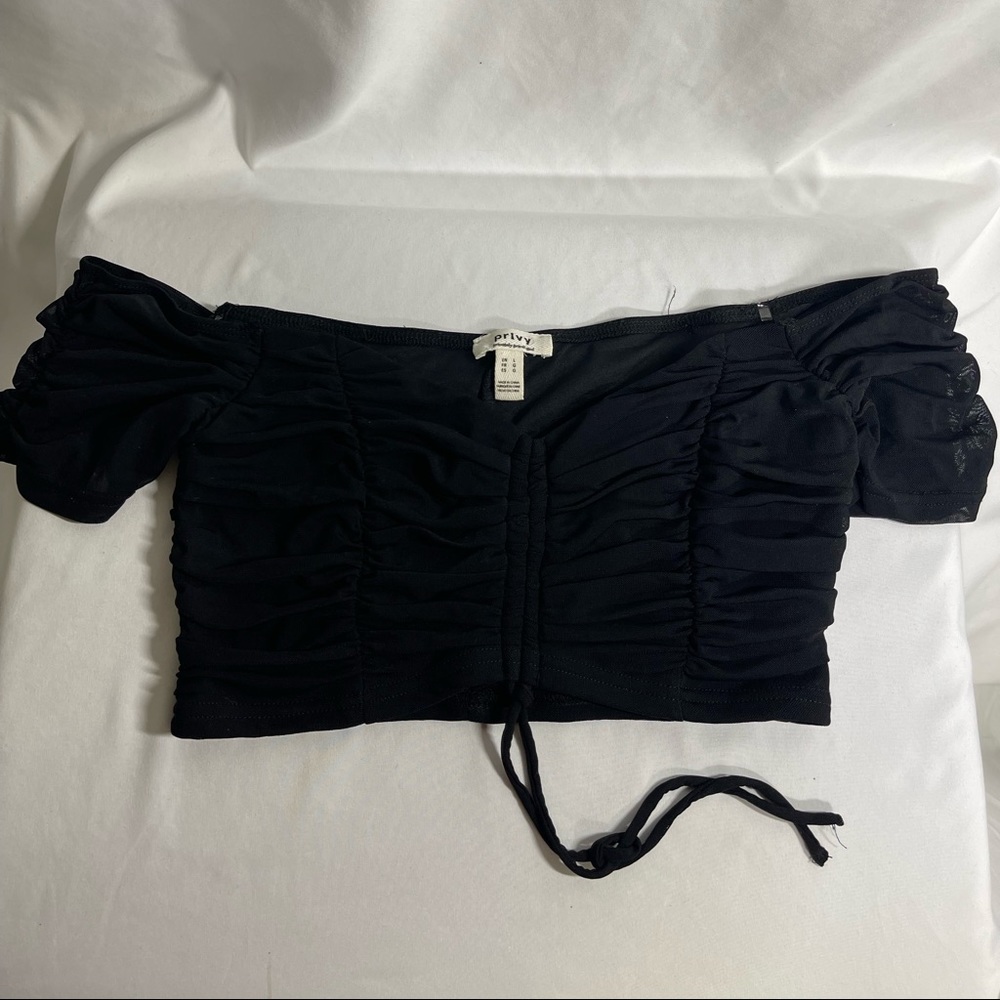 Off the shoulder, ruched, crop top